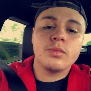 Meet your Posher, Devin